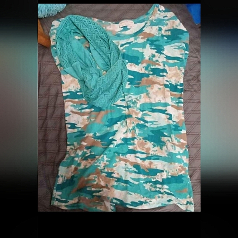 Teal and Tan Camouflage Women's Top With Scarf